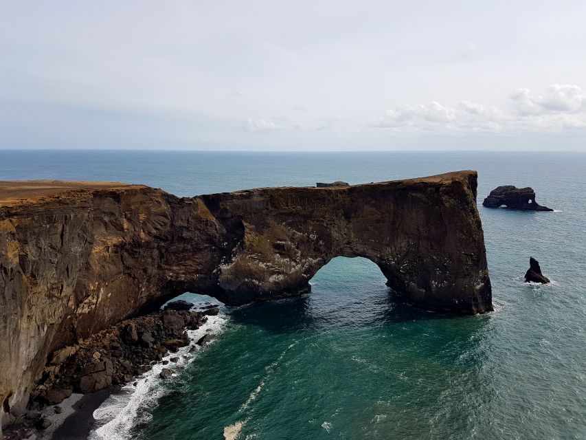 From Reykjavík: 4, 5, 6 or 7-Day Small-Group Ring Road Tour - Day 1 South Coast waterfalls and Reynisfjara black sand