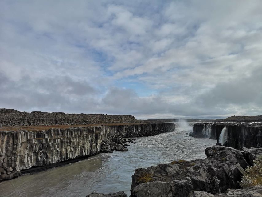 From Reykjavík: 4, 5, 6 or 7-Day Small-Group Ring Road Tour - What you get for your money: hotels, guide, and included stops