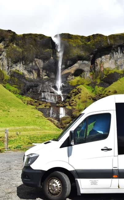 From Reykjavik: Glacier Lagoon and Fjaðrárgjúfur Canyon Tour - Vík Breaks for Black Dough Pizza and Real Fuel
