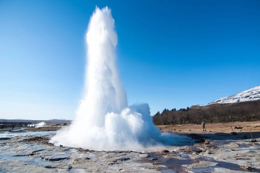 From Reykjavik: Golden Circle and Snowmobiling Tour - Who should book this, and who should skip it