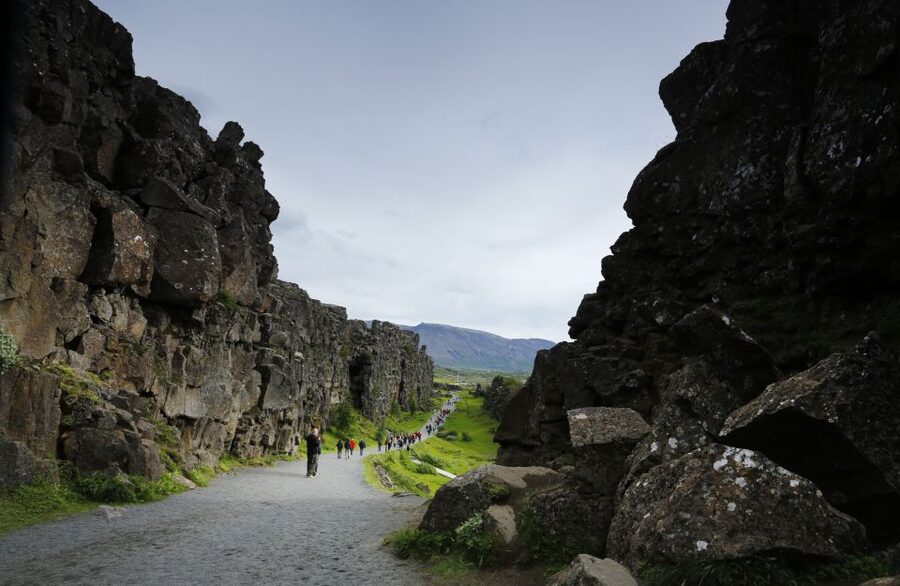 From Reykjavik: Golden Circle & Kerið Full-Day Tour - Kerið crater lake: the “Eye of the World” moment