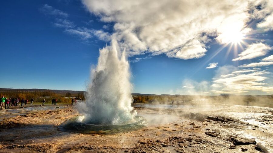 From Reykjavik: Golden Circle & Secret Lagoon Guided Tour - Comfort Tips That Make the Cold Stops Feel Easier