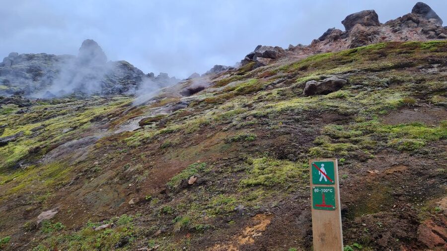 From Reykjavik: Highlands Jeep Tour & Landmannalaugar Hike - Háifoss and Granni: canyon views and geology in layers
