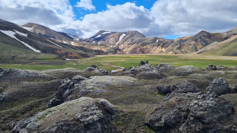 From Reykjavik: Highlands Jeep Tour & Landmannalaugar Hike - Landmannalaugar hike: colorful mineral terrain and a planet-like feel