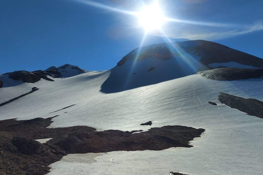 From Reykjavik: Kerlingarfjöll Hiking Day Tour - Highland Base in Ásgarður Valley: where you reset for the geothermal walking