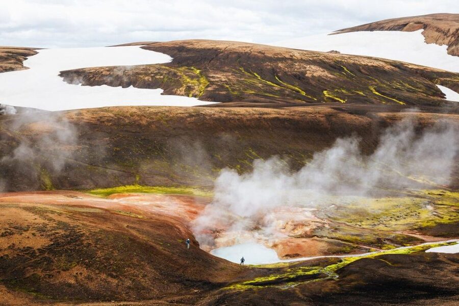 From Reykjavík: Landmannalaugar Day Hike - Grænagil descent: emerald colors after the sulfur and stone