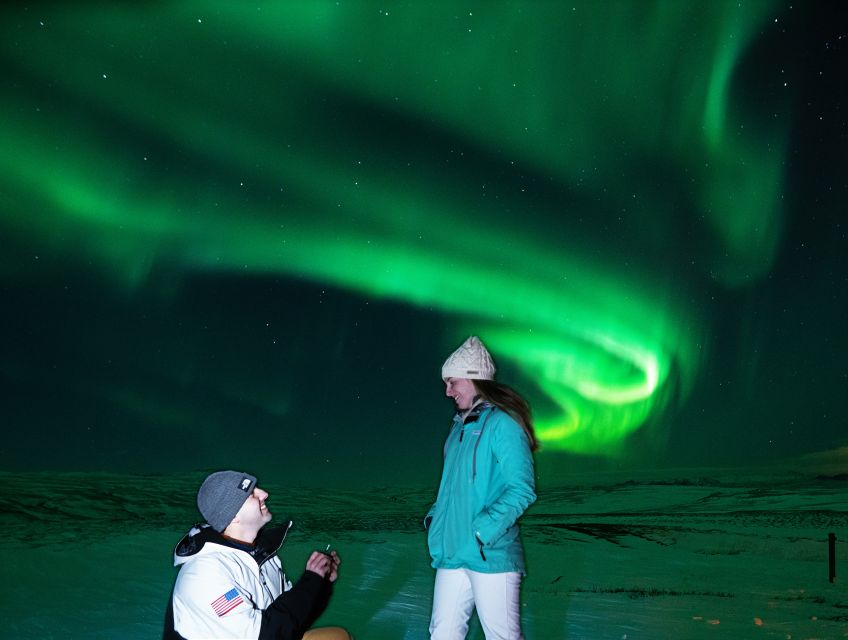 From Reykjavik: Northern Lights Guided Tour with Photos - Key things to know before you book this Aurora Borealis hunt