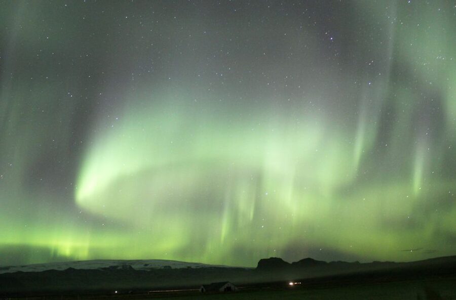 From Reykjavik: Northern Lights Hunt Super Jeep Tour - Southern Region Stop: Photo Breaks, Food, and a Little Icelandic Spirit