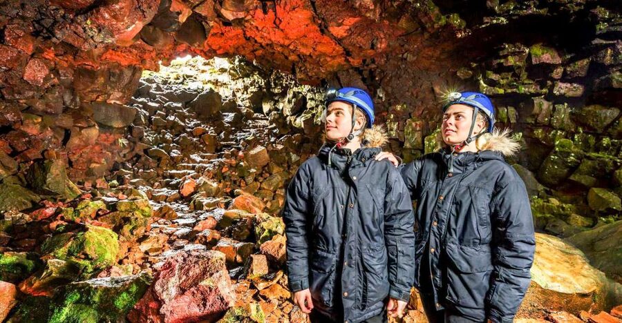 From Reykjavik: Raufarhólshellir Lava Tunnel by Bus - The Raufarhólshellir lava tube: what you’ll see in the first minutes