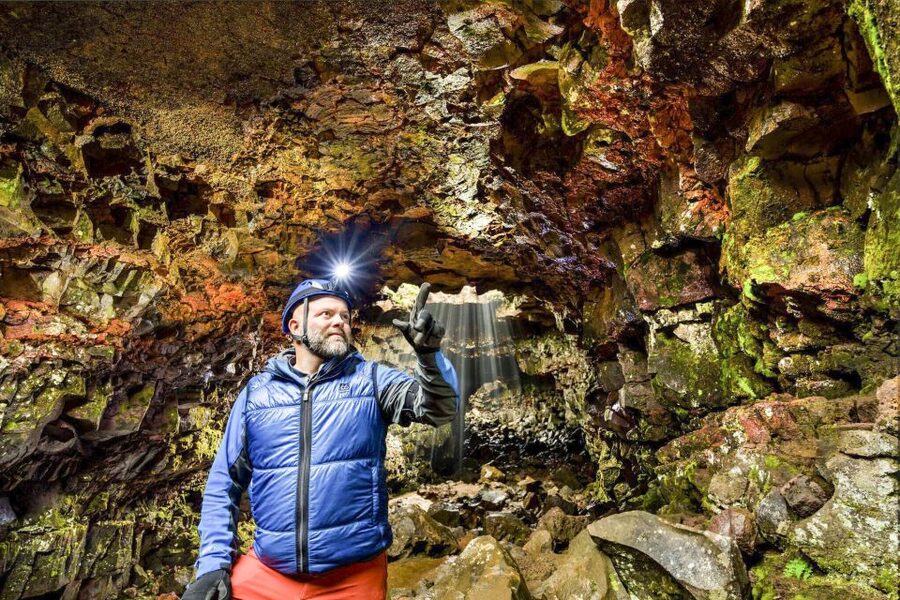 From Reykjavik: Raufarhólshellir Lava Tunnel by Bus - FAQ