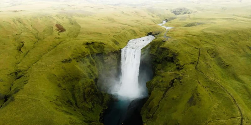 From Reykjavík: South Coast Highlights Day Tour - Seljalandsfoss: the walk-behind waterfall moment (plus nearby Gljúfrabúi vibes)
