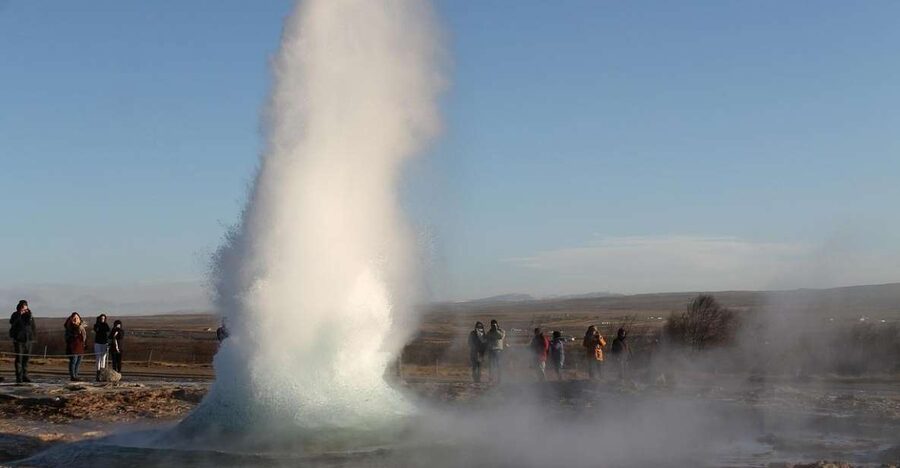 From Reykjavík: Summer 3-Day South Coast/Golden Circle Tour - Day 1 in motion: getting the Golden Circle done without detours