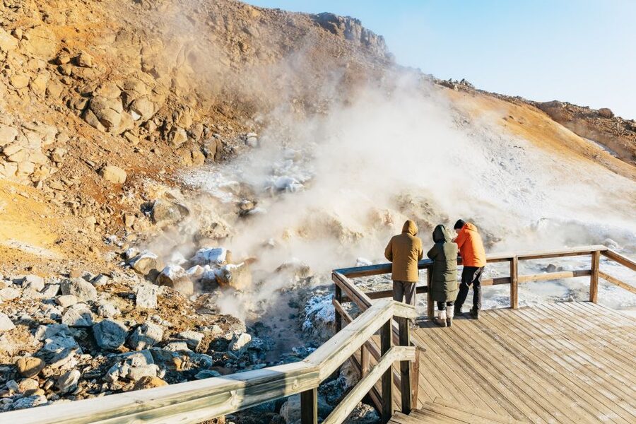 From Reykjavík: Volcanoes and Blue Lagoon Day Trip - Kleifarvatn’s black beach: the stop that resets your eyes