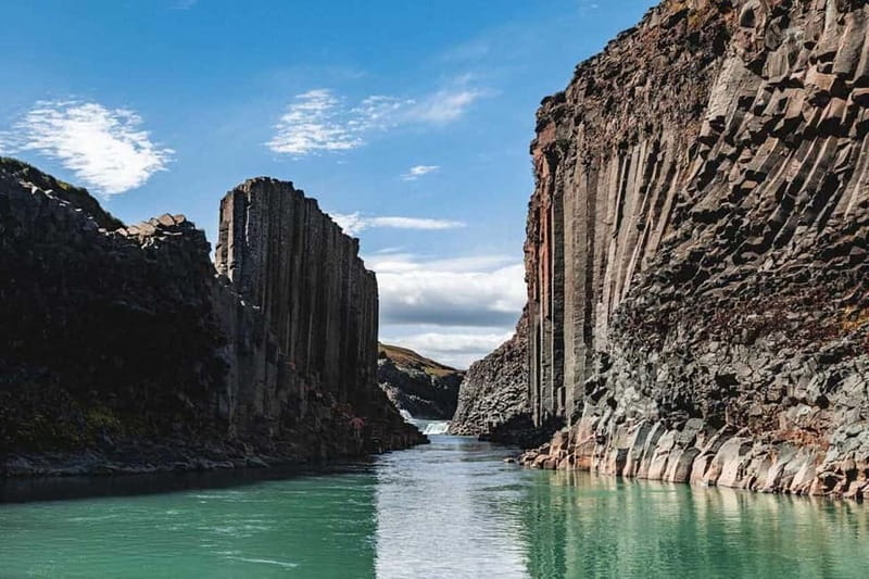 From Seydisfjordur: Studlagil Canyon Shore Excursion - Stuðlagil Canyon: 30 m basalt columns and stair-stamina reality