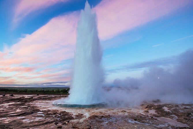 Full-Day Golden Circle Private Tour from Reykjavík - Gullfoss Golden Waterfall: the power stop with context