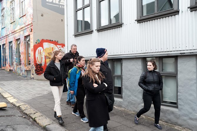 Funky History Walking Tour in Reykjavik - With local storyteller - Pacing, breaks, and what to pack for a 2.5 hour walk