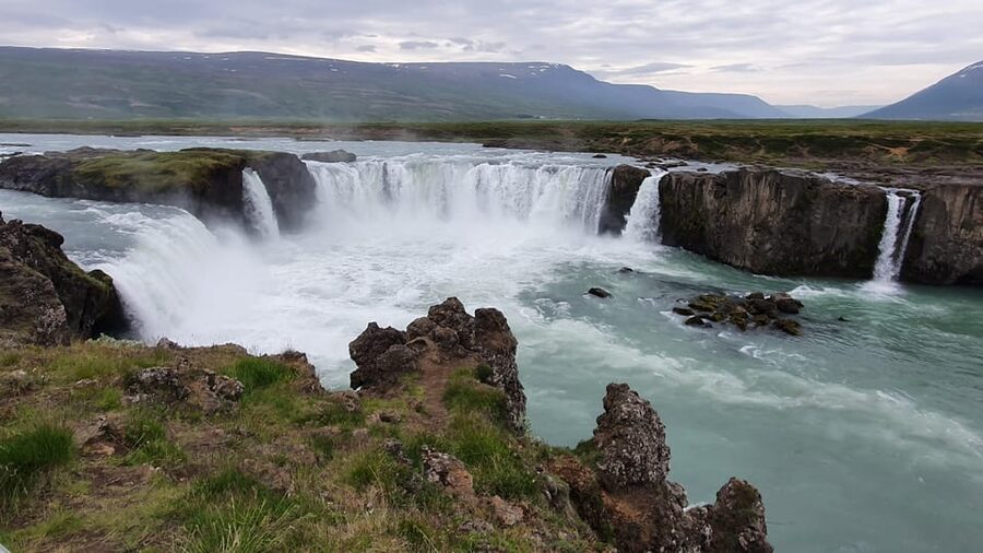 German-speaking shore excursion Góðafoss & Mývatn from Akureyri in a small group - Goðafoss: your first big wow, with enough time to look