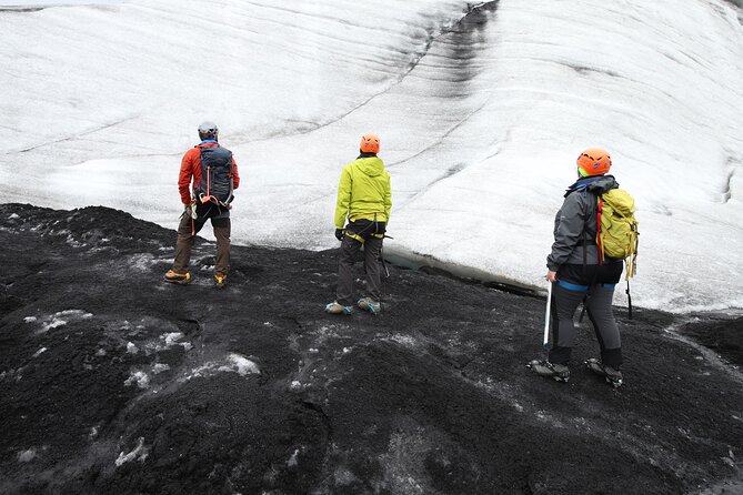 Glacier Hike at Solheimajokull in Small Group (6 pers max) - The 20-Min Approach and Why It Matters