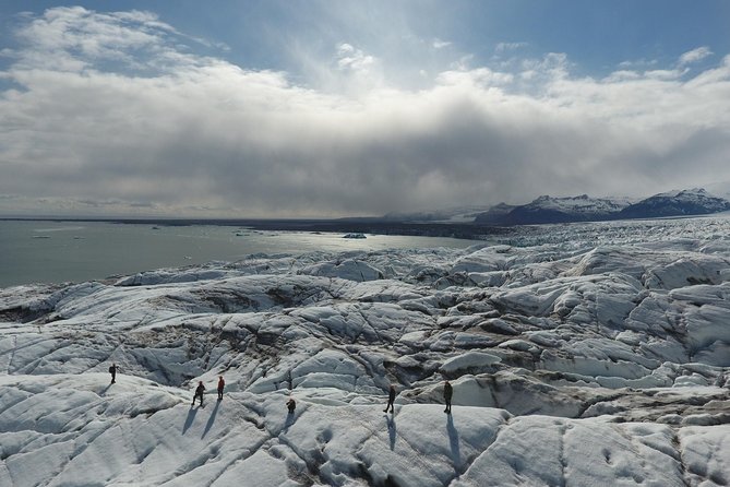 Glacier Hike: Summer Treasure - Glacier Discovery - Stepping onto Vatnajökull: what you will see on the glacier walk