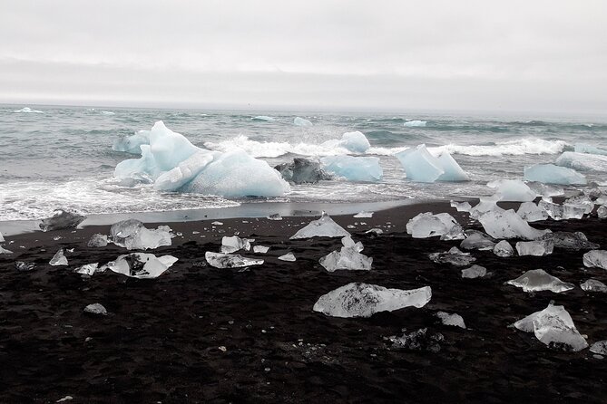 Glacier Lagoon Private Tour with Private Zodiac boat ride on the Iceberg Lagoon - Seljalandsfoss and Skógafoss: two waterfalls, two very different kinds of wow