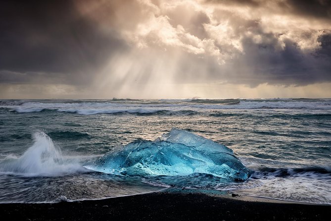 Glacier lagoon tour - Why this Glacier Lagoon tour feels different from a van full of strangers