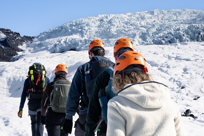Glacier Xtreme: Vatnajökull Ice Climbing + Hike from Skaftafell - The hike on Falljökull: learning the glacier as you walk