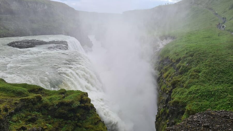 Golden Circle and Kerið Crater Small Group Tour - Gullfoss Waterfall: Big Views, Smart Timing, and No Feeling of Chaos