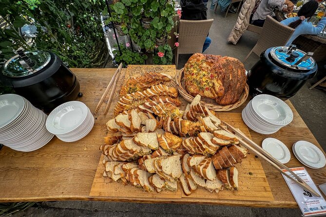 Golden Circle and Lunch at Fridheimar Tomato Farm - with photos - Your guide: Grétar and the photo-friendly, unhurried pace