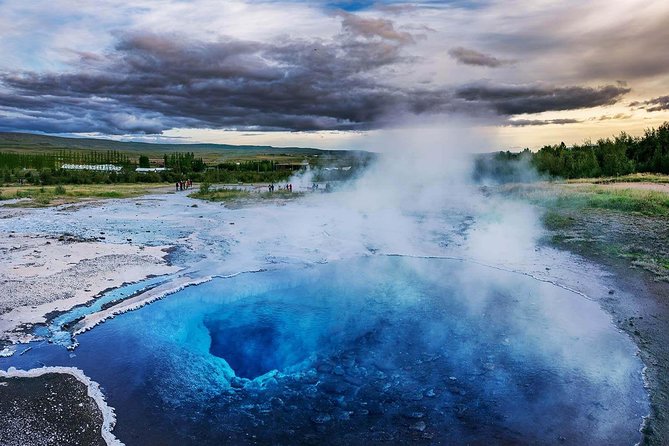 Golden Circle and Sky Lagoon Geothermal Spa Tour from Reykjavik - Sky Lagoon Geothermal Spa: Infinity Views and the Skjól Ritual
