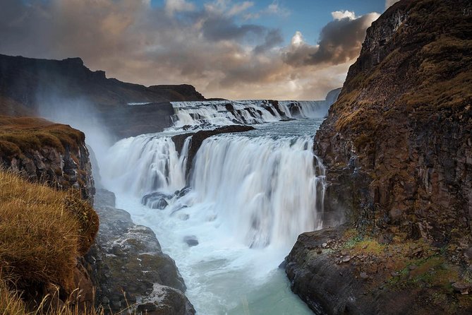 Golden Circle Classic in Small group - Also for cruises - Gullfoss Falls: the two-tier roar and how to time your photos