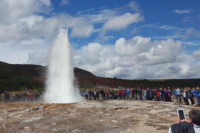 Golden Circle Express. Private Tour from Reykjavik - Stop 2: Haukadalur geothermal valley and the Strokkur show