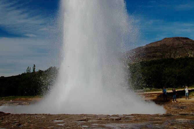 Golden Circle Iceland: Full-Day Guided Tour from Reykjavik - Guides and Explanations: Friendly, Passionate, and Occasionally Hard to Follow