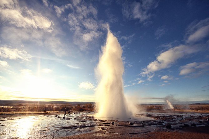 Golden Circle & Kerið Day Tour by Minibus from Reykjavik - The Minibus Comfort: Small Group, Big Day