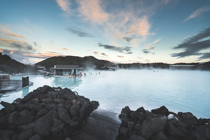 Golden Circle, Northern Lights and Blue Lagoon Tour with Ticket - Group Size, WiFi, and the Bus Ride Reality
