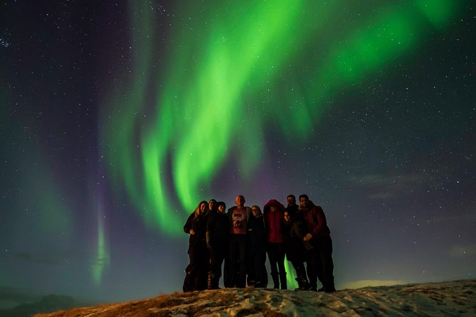 Golden Circle & Northern lights in Iceland - Your comfort setup: audio guide in 10 languages plus Wi-fi and USB