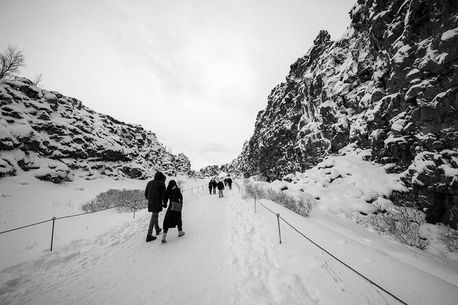 Golden Circle, Secret Lagoon and Northern Lights Tour - Golden Circle Power Trio: Geysir, Gullfoss, and Þingvellir Without the Driving