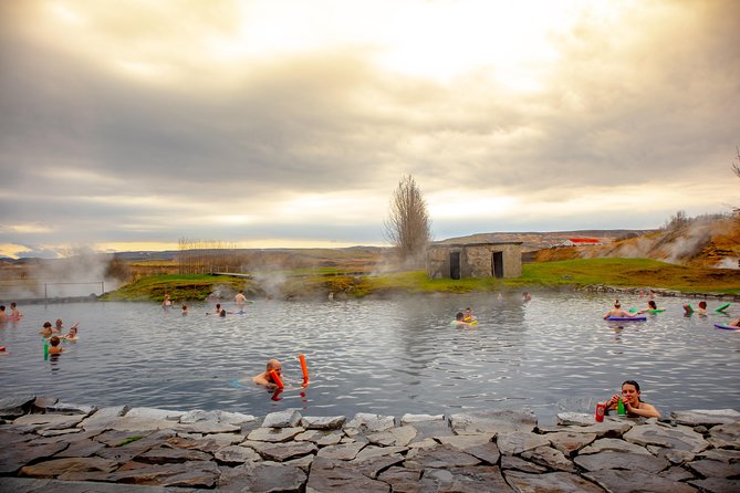 Golden Circle, Secret Lagoon & Kerið Small Group Tour - Pickup, Timing, and How to Pack for a Long Day