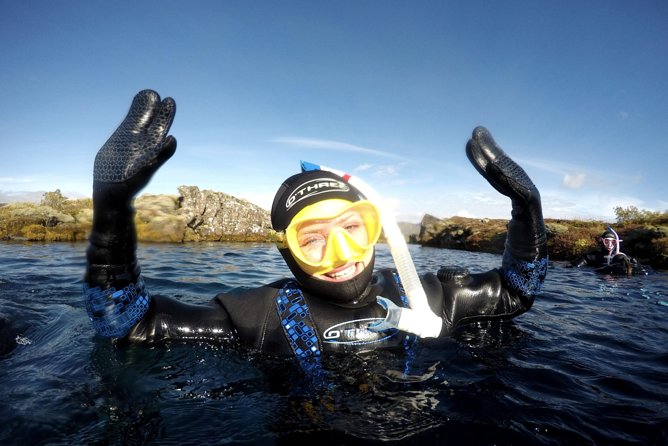 Golden Circle & Snorkeling in Silfra From Reykjavík with Free Photos - What to pack for Silfra so you stay comfortable