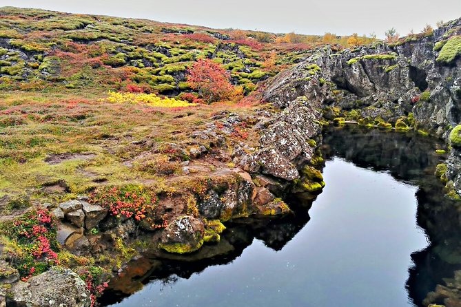 Golden Circle Super Jeep Adventure with Snowmobiling on Glacier - Geysir and Gullfoss: short stops with big moments