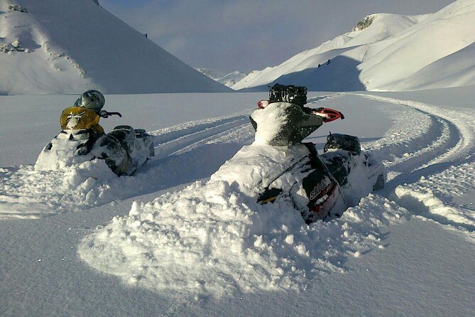 Golden Circle Super Jeep Adventure with Snowmobiling on Glacier - Timing, snacks, and what to pack for a full 10 hours