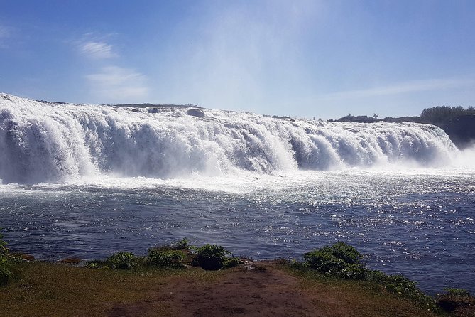 Golden Circle Tour - Gullfoss: the two-step waterfall that hits your senses fast