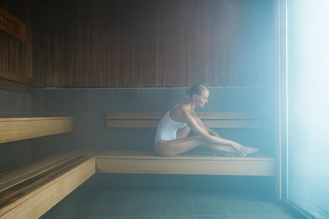 Golden Circle Tour Including Blue Lagoon Admission from Reykjavik - Blue Lagoon: admission with an included drink and mud mask