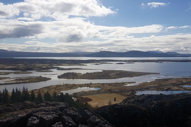 Golden Circle Tour - Geysir: where the word means to gush, and Strokkur fires on a rhythm