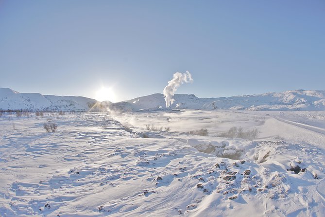Golden Circle with extra G - Oxararfoss and the North American rift: walk with tectonics