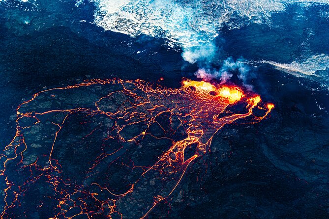 Helicopter Tour Over Iceland’s Reykjanes Volcano Eruption Site - The landing option: what happens when you touch down