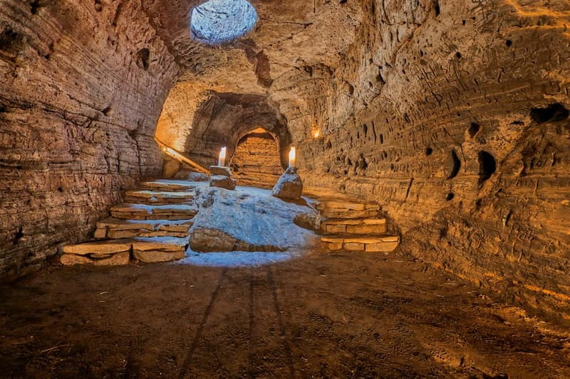 Hella: Guided Tour of Ancient Man-Made Caves - The one-hour route: how the tour moves between four caves