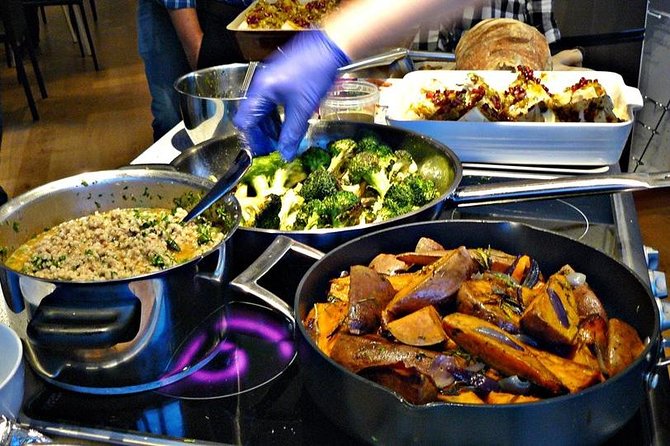 Hire a Private Chef - Sit-Down vs Buffet: Pick Your Style, Not Just Your Food