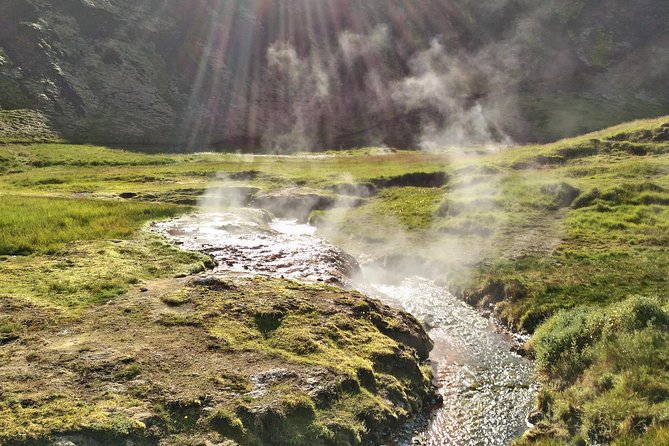 Hot and cold G spots challenge - The guide effect: why small groups are a safety and comfort upgrade