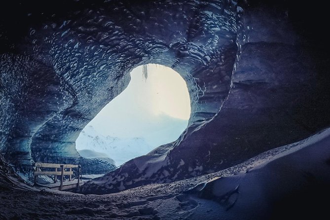 Ice Cave at Katla Volcano - Should you book it?
