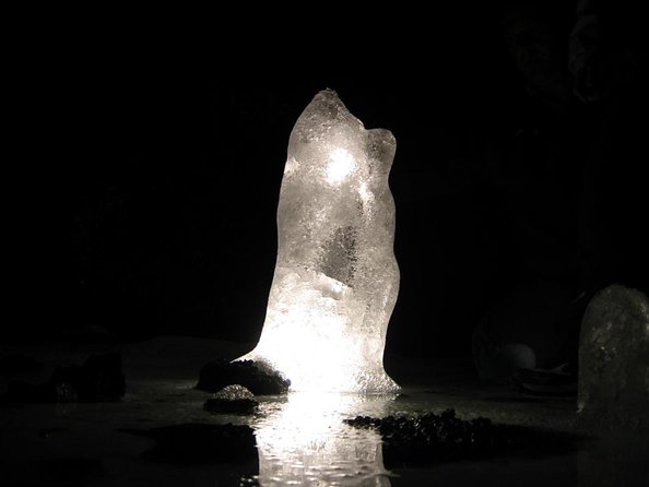 Ice Cave Lofthellir exploration - A permafrost Cave inside a magma tunnel. - Key things to know before you go